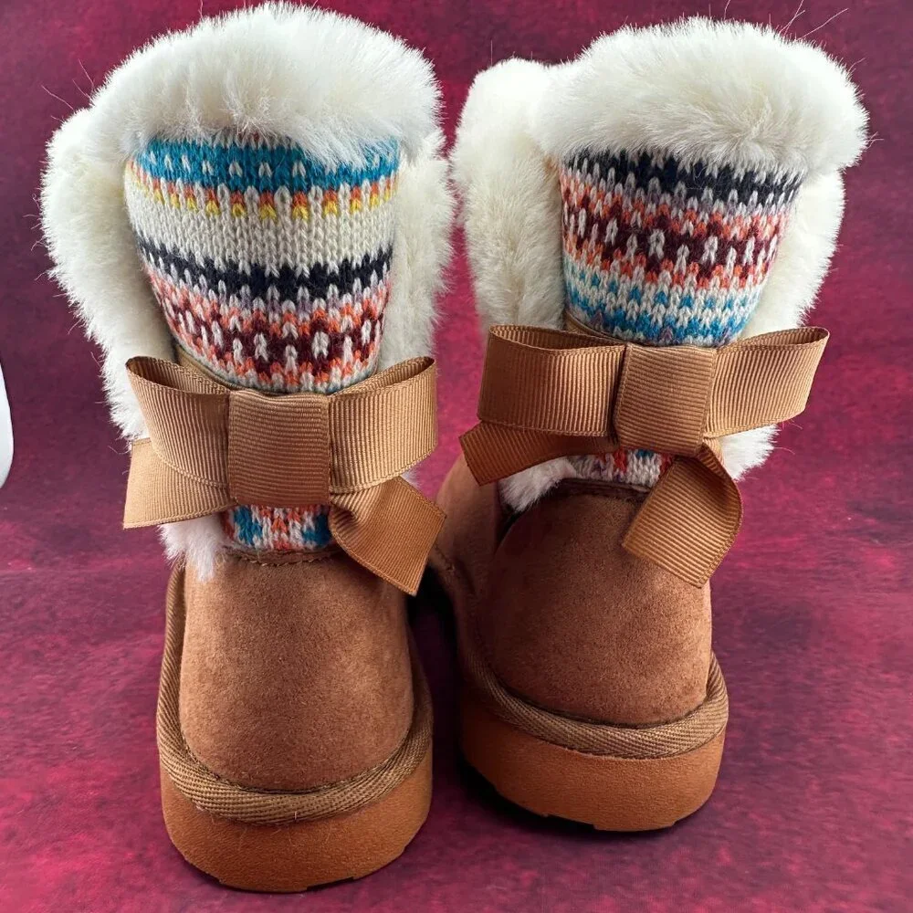 GIRL'S TAN SUEDE BOOTS MULTICOLOR KNITTED BOW AND LINED FAUX FUR, SIZE 13